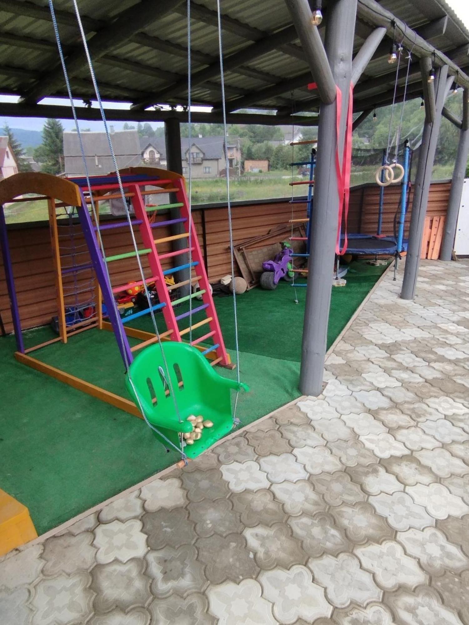 Apartamento У Ондраша Yasinya Exterior foto